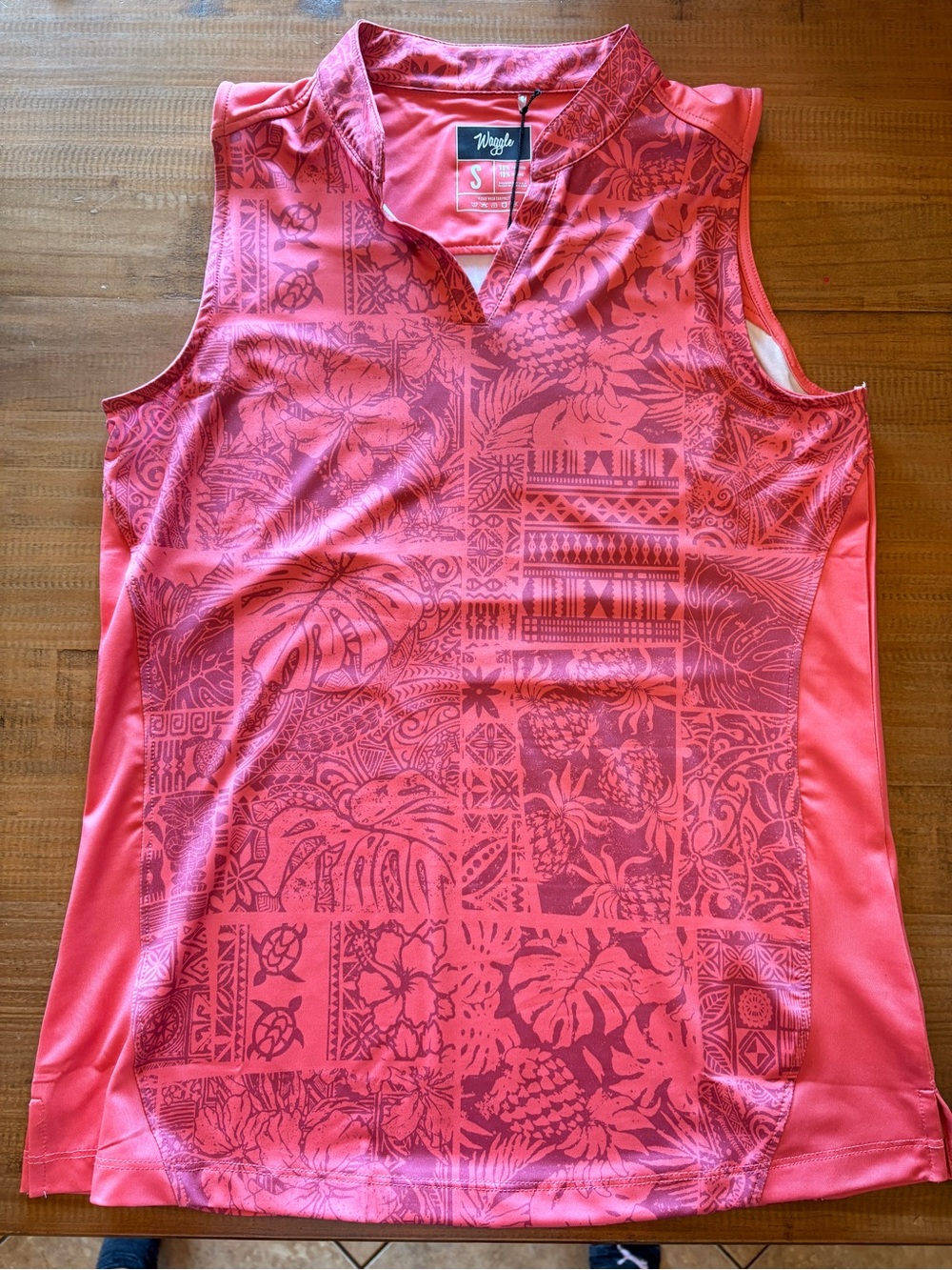 Waggle Sleeveless Coral Printed Golf Polo